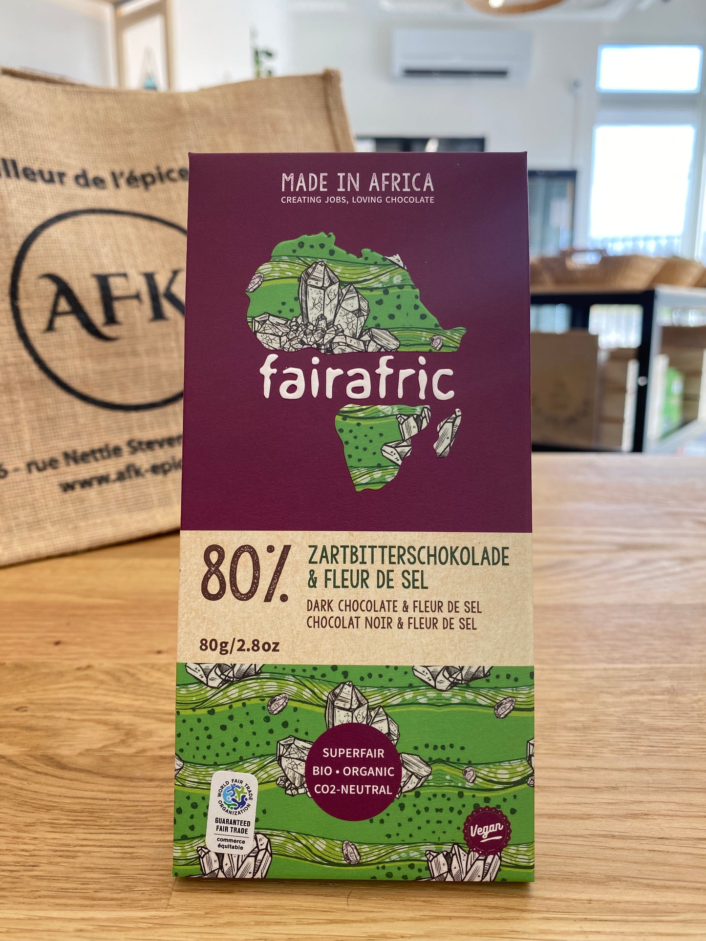 FairAfric - Tablette de chocolat noir 80% et Fleur de Sel - 80g